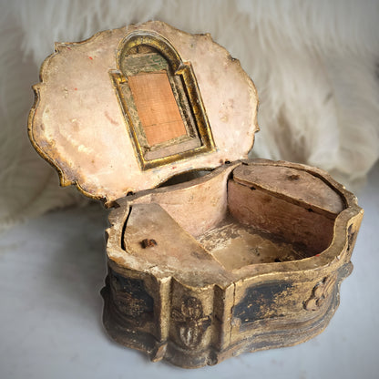 Rare 17th Century Venetian Baroque Casket – Gilt Wood, Silver Brocade & Early Printed Paper, c.1680–1700