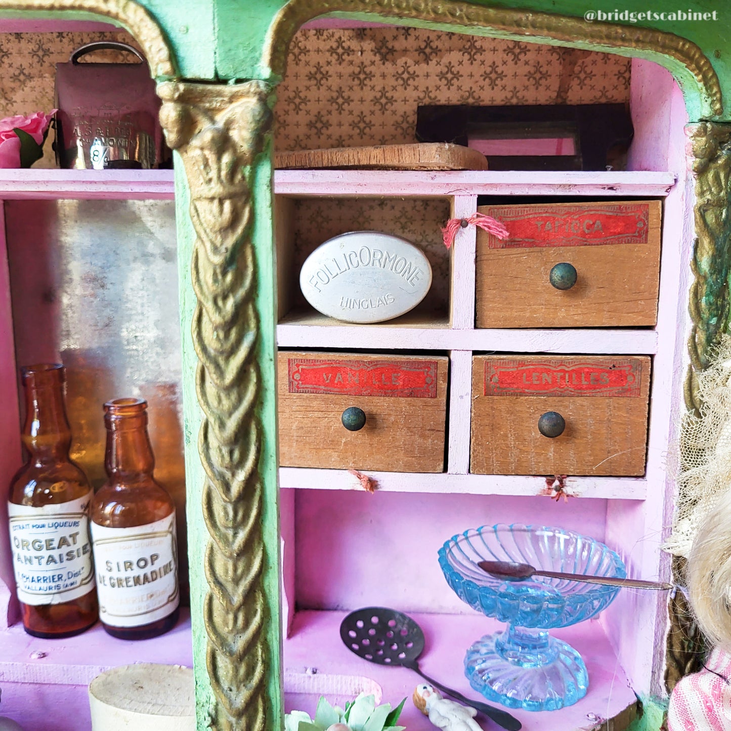 Antique Toy Doll Epicerie Store