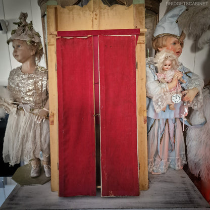 Guignol Puppet Theater