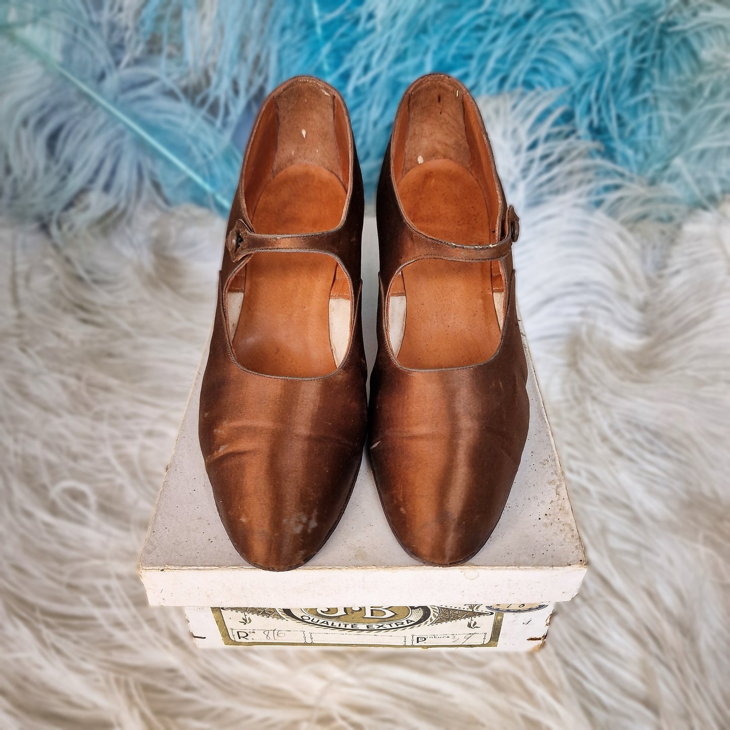 French Pair of 1920s Satin Flapper Shoes with Original Box