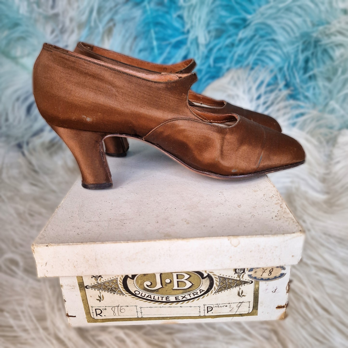 French Pair of 1920s Satin Flapper Shoes with Original Box