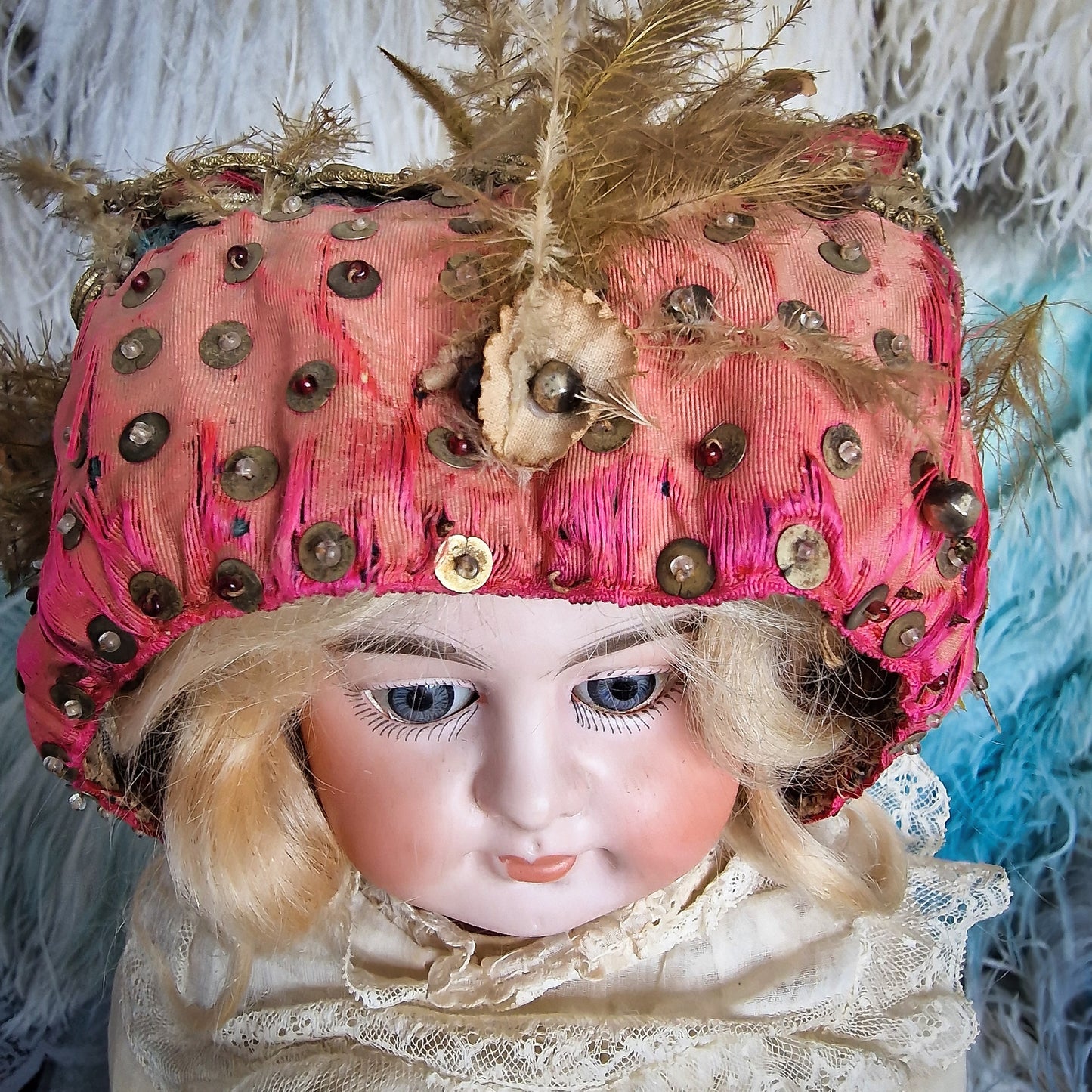 Late 17th to early 18th century child’s Bonnet from France
