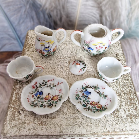 19th Century Chinese Miniature tea Set Porcelain