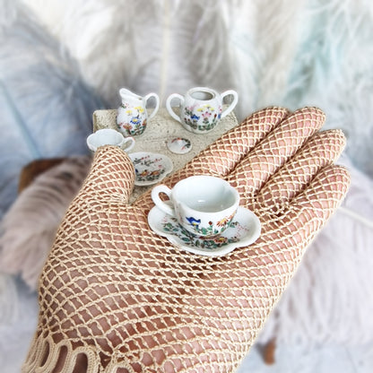 19th Century Chinese Miniature tea Set Porcelain