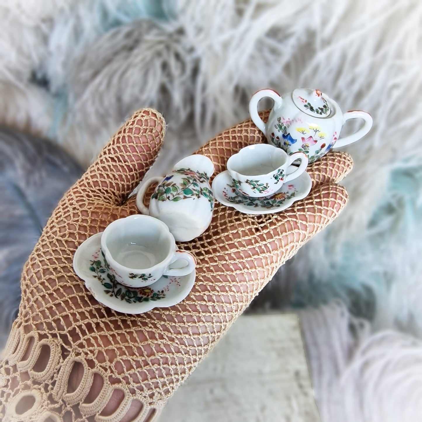 19th Century Chinese Miniature tea Set Porcelain