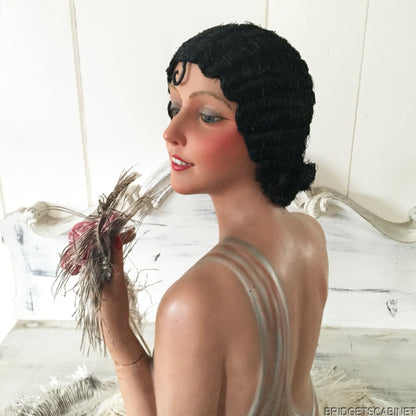 1920s Flapper Wig with Curl
