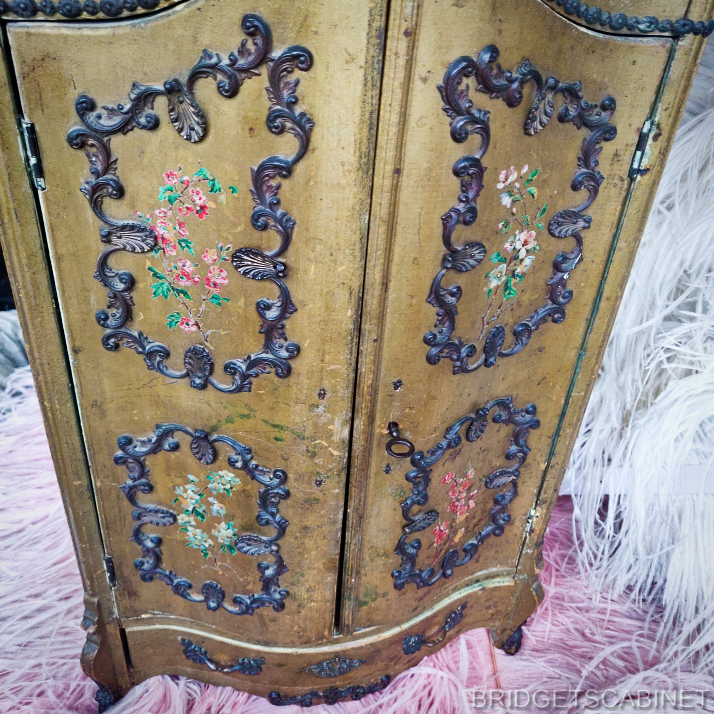19th Century Vernis Martin Doll Cabinet