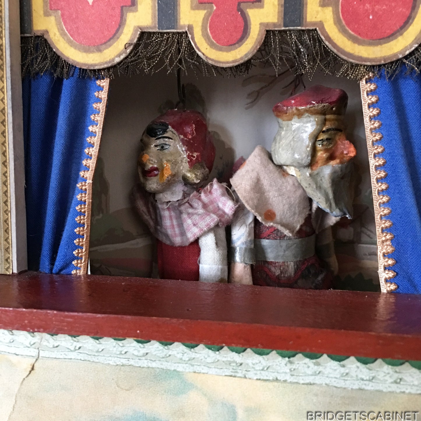 Guignol Puppet Theater w 2 Puppets