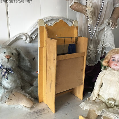 Guignol Puppet Theater w 2 Puppets