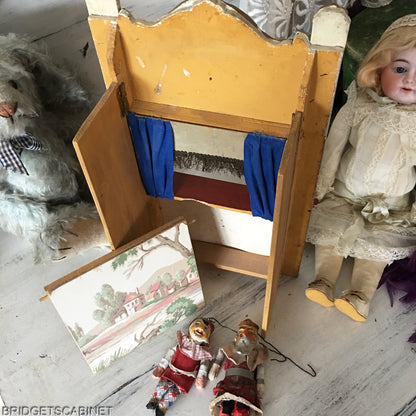Guignol Puppet Theater w 2 Puppets
