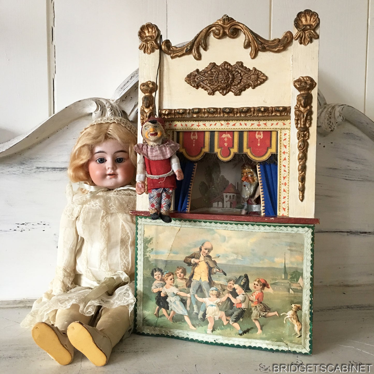Guignol Puppet Theater w 2 Puppets