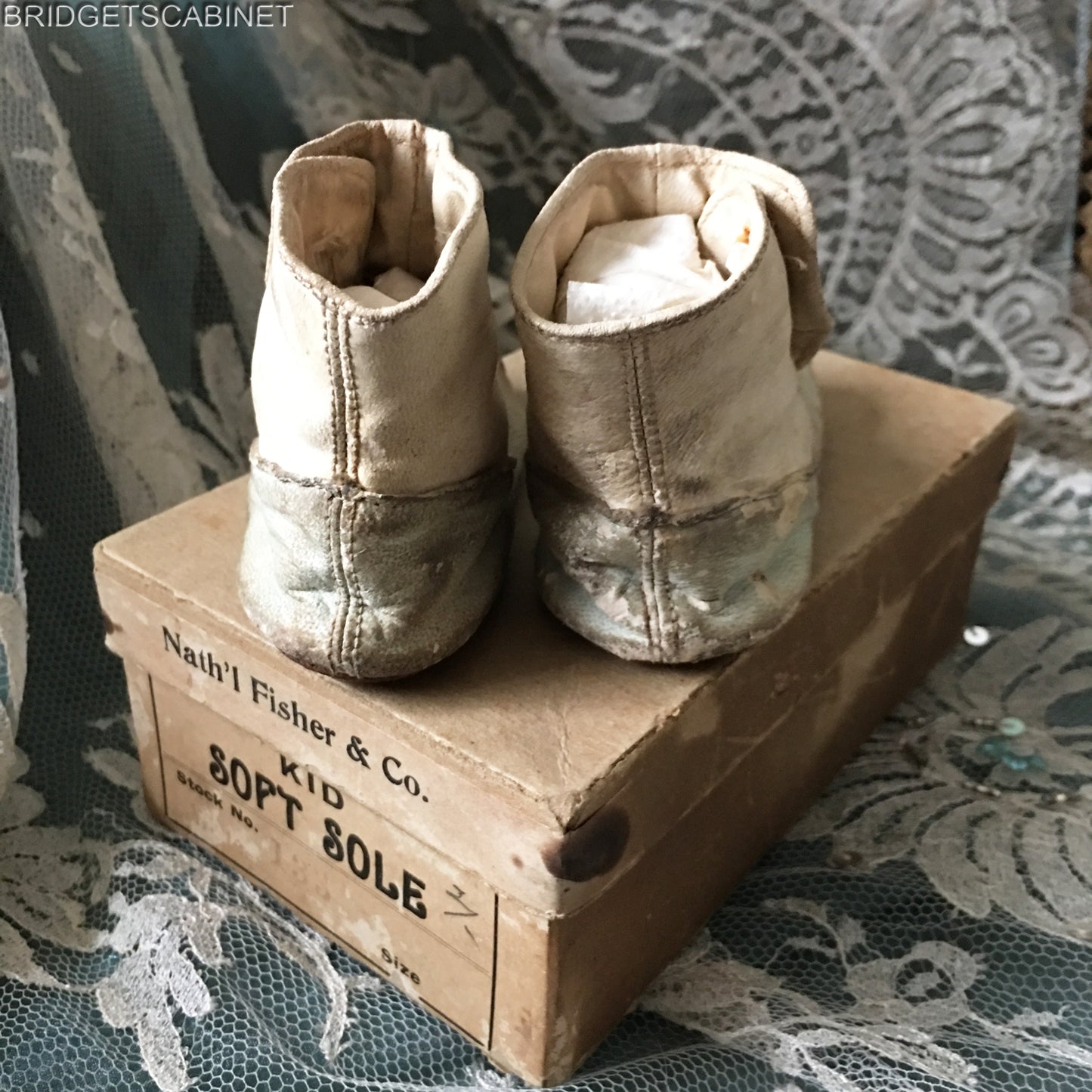 1870s Rare Original Boxed Toddler Shoes