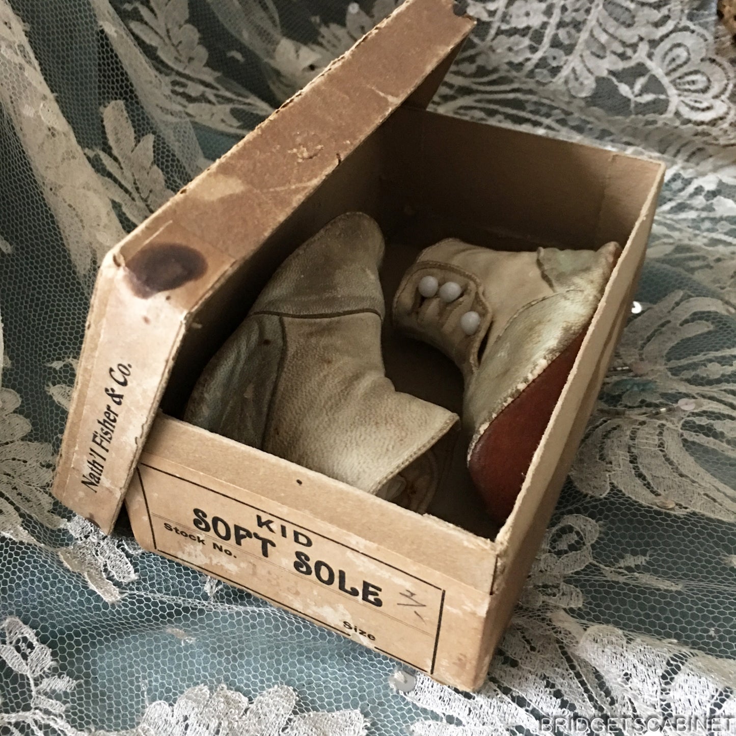 1870s Rare Original Boxed Toddler Shoes