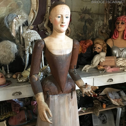1700s Life-Size Madonna Santos Cage Doll