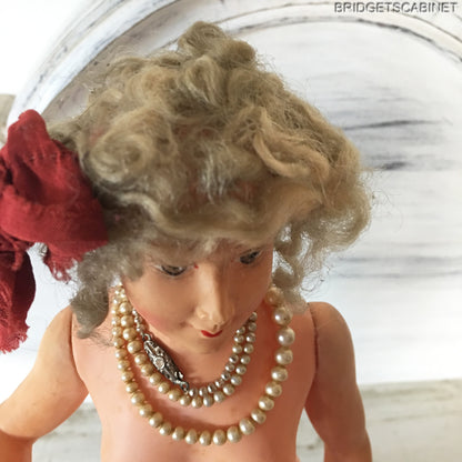 1950s Countertop Doll Display