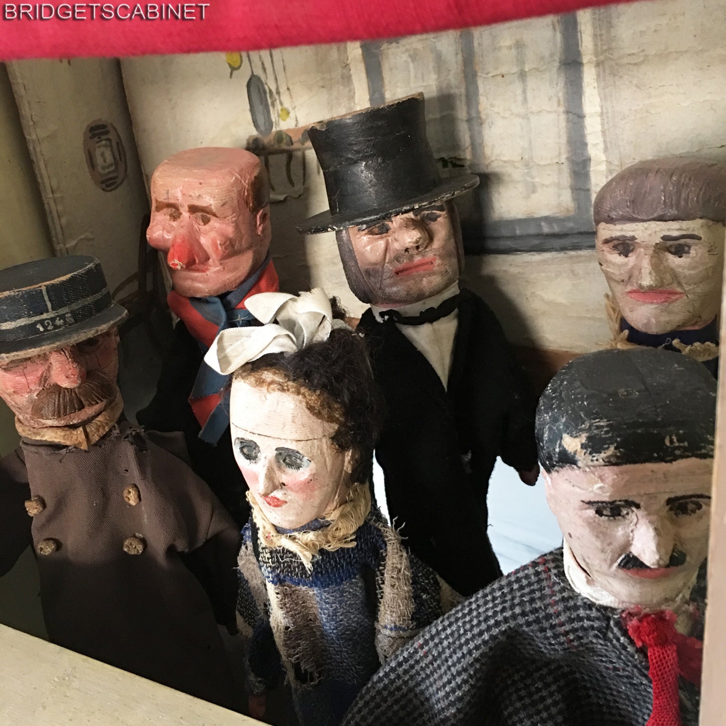1930s French "Floral" Theater 6 Puppets