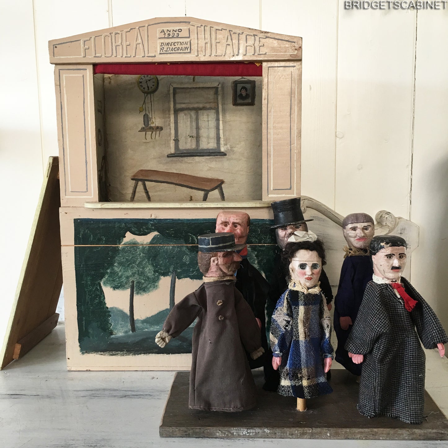 1930s French "Floral" Theater 6 Puppets