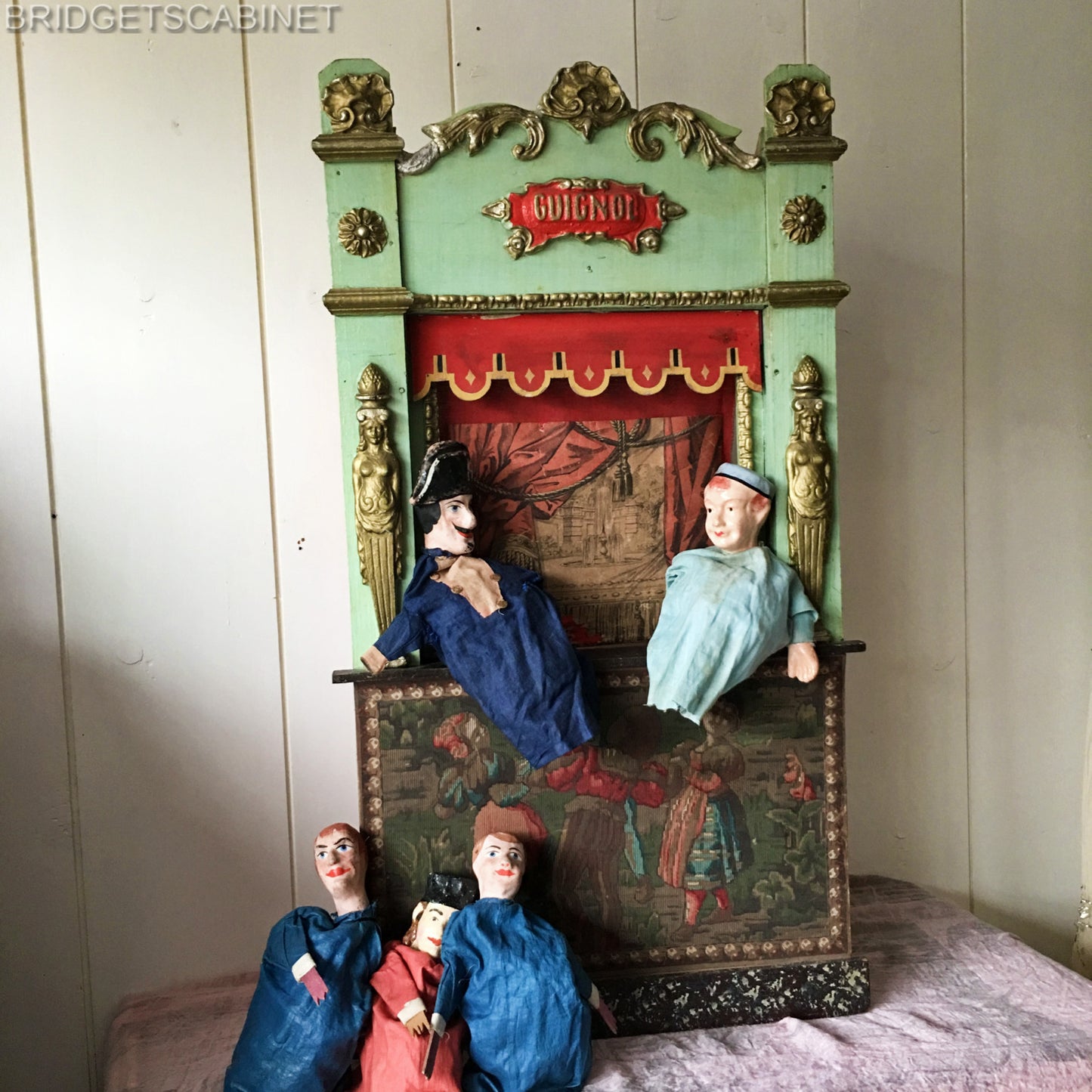 Guignol Puppet Theater w 5 Puppets