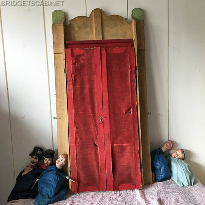 Guignol Puppet Theater w 5 Puppets