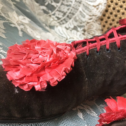 1880s Velvet Silk Roseete Shoes (DIV-590)