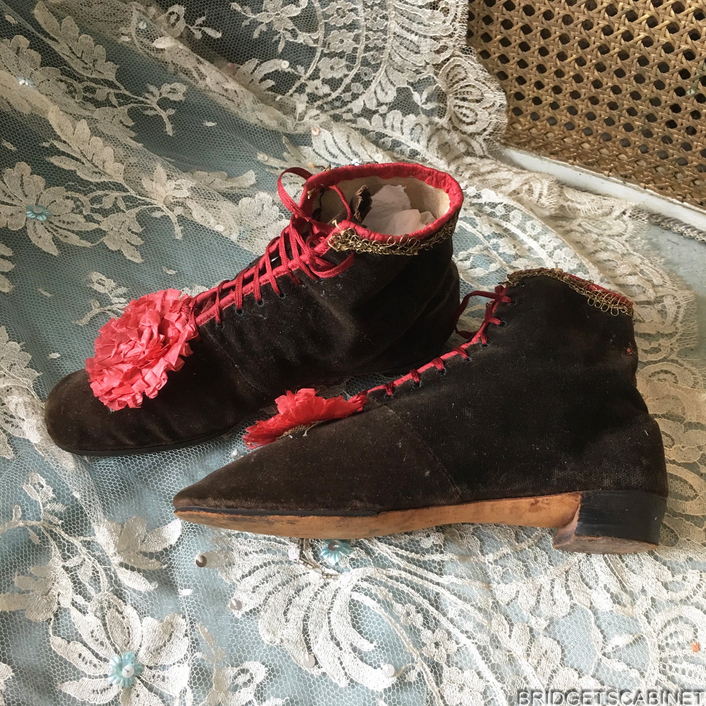 1880s Velvet Silk Roseete Shoes (DIV-590)