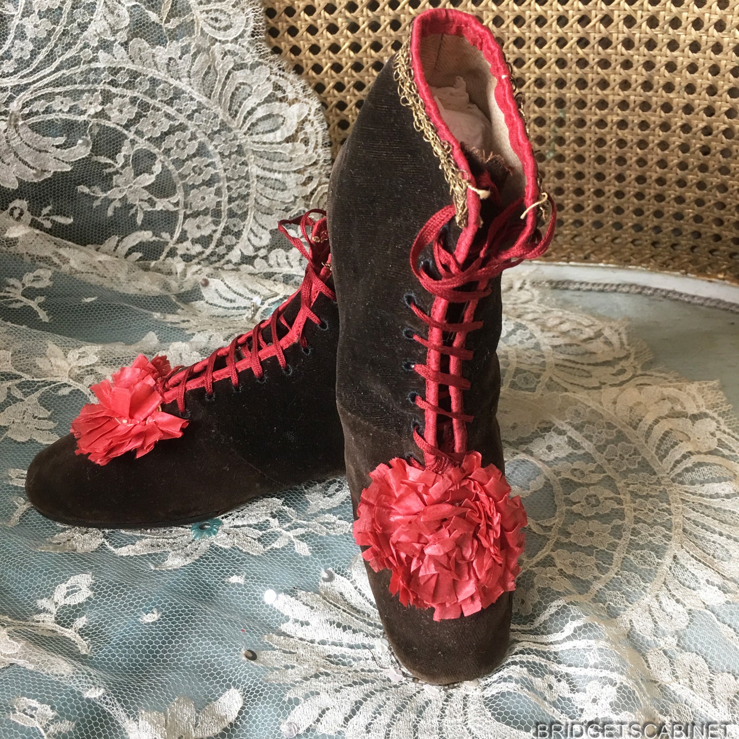 1880s Velvet Silk Roseete Shoes (DIV-590)