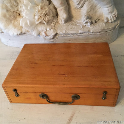 1880s French Artist Photographe Paint Box