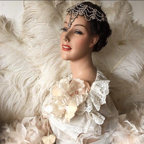 1930s French Flapper Style Bust