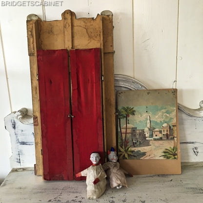 Guignol Puppet Theater 2 Puppets