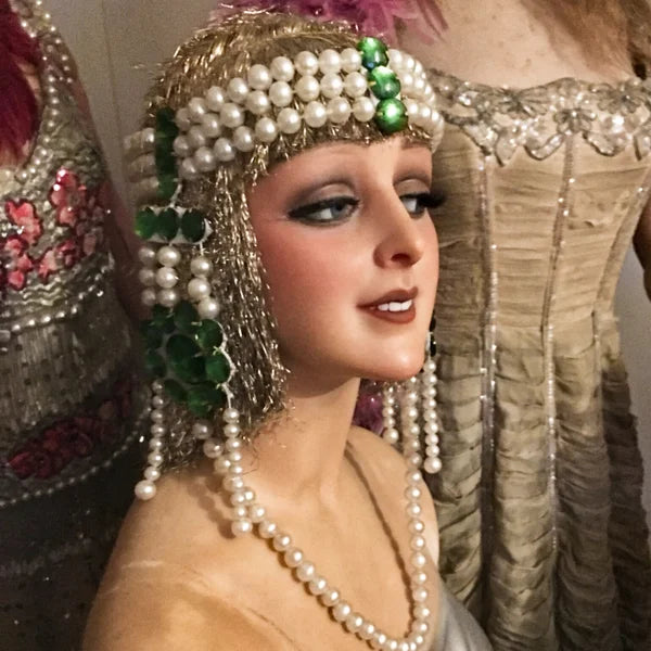 1900s Spanis Glas Bulb Stage Headdress