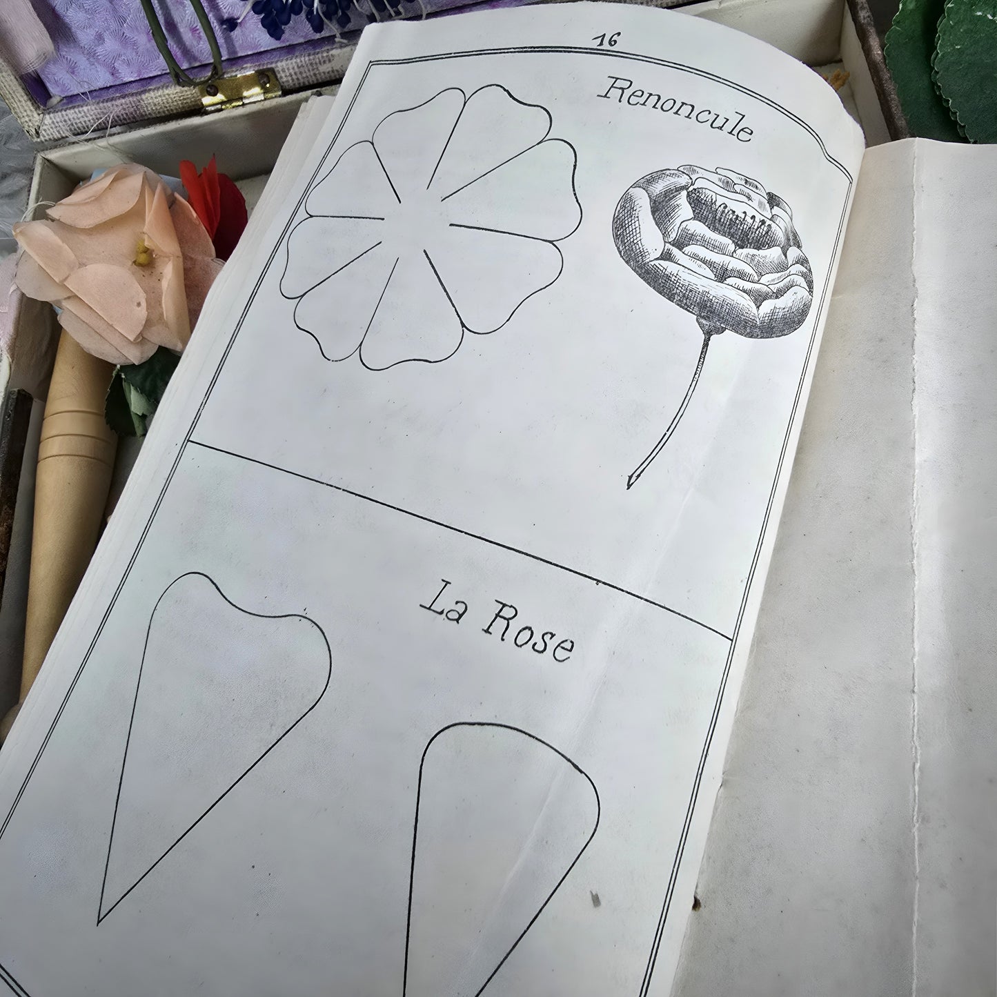 1900s rare French flower-making kit