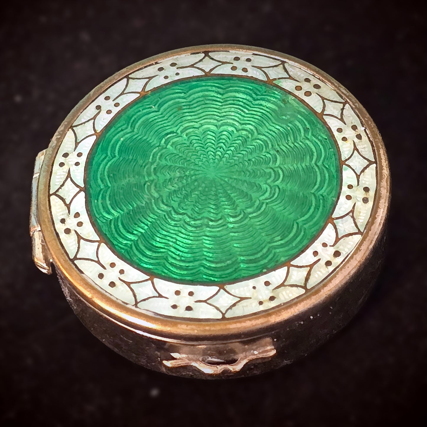 Antique French Guilloché Enamel Powder Compact Art Deco period, circa 1910–1920