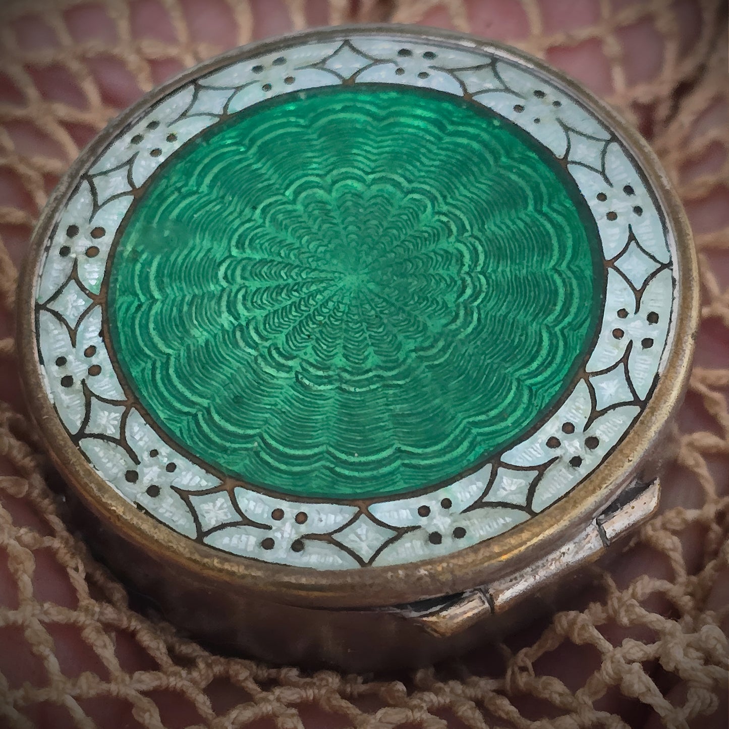 Antique French Guilloché Enamel Powder Compact Art Deco period, circa 1910–1920