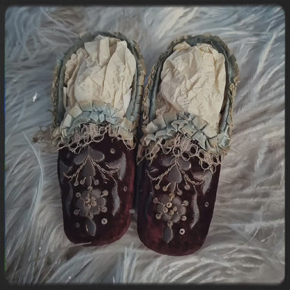 Antique Noble Child Shoes