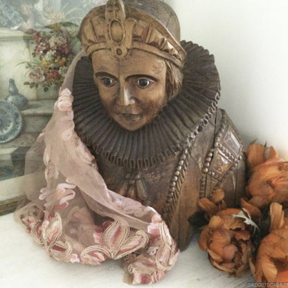 17th Century Wooden Noble Bust Statue