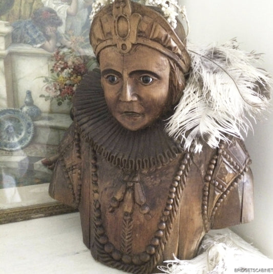 17th Century Wooden Noble Bust Statue