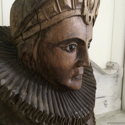 17th Century Wooden Noble Bust Statue